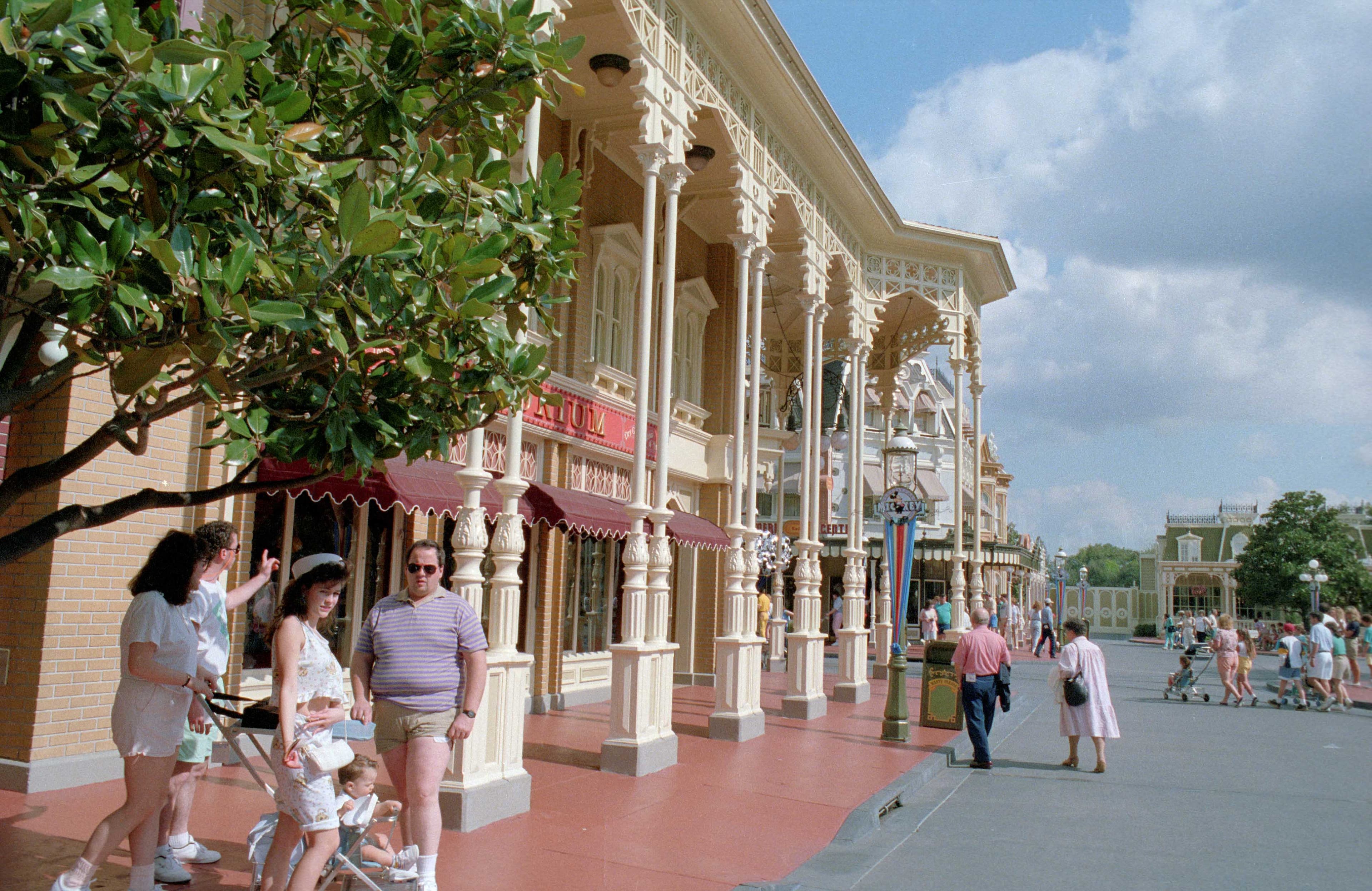 Color film, photograph 1